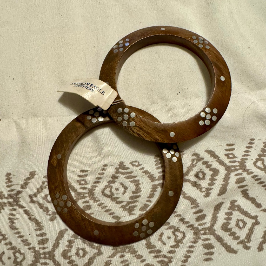 Nwt American Eagle Wooden Bracelet Set 12$